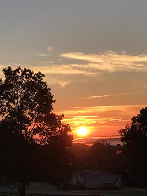Sunset at Moore Rd
