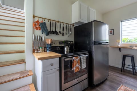 Every cooking utensil you need including *SHARP knives.