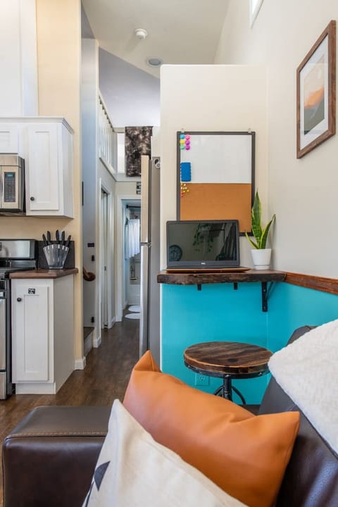 A spot at the corner of the house for your workspace to enjoy a perfect work-life balance.