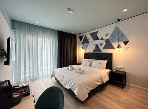 Double Room | Desk, laptop workspace, soundproofing, iron/ironing board