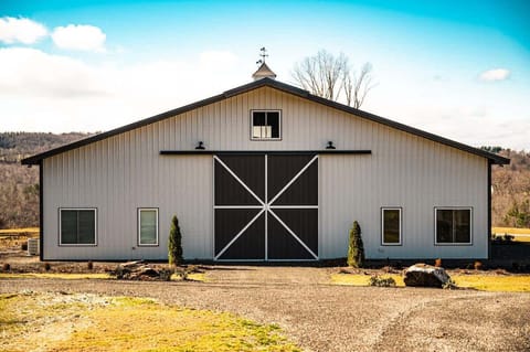Gathering Barn - Entry View