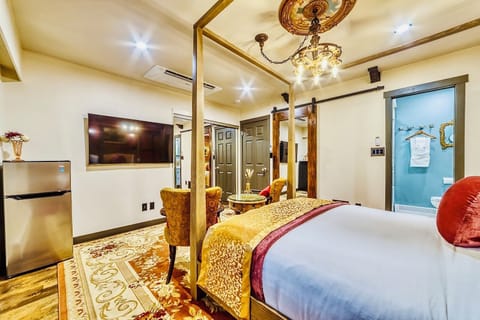 Superior Room, 1 Queen Bed | Egyptian cotton sheets, premium bedding, down comforters, pillowtop beds