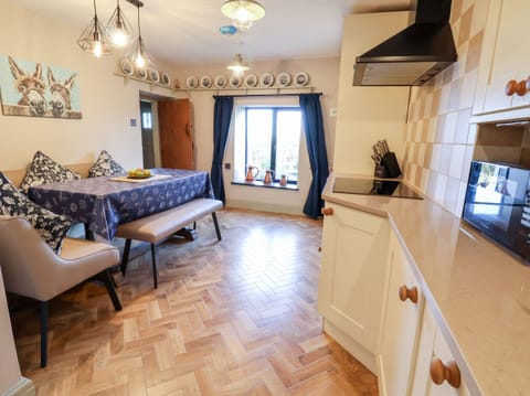 Fridge, dishwasher, electric kettle, toaster