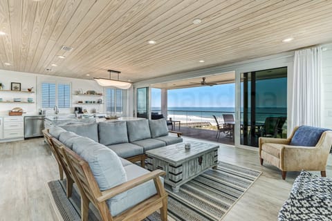 House, 3 Bedrooms | Living area