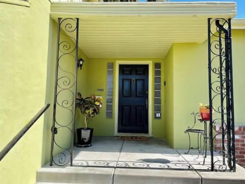 Our front porch is also a phenomenal place to enjoy the tenuous morning sun. 