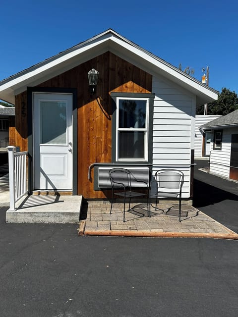 Cabin #25 Helena Ski Lodge