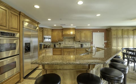 Sand Castle Kitchen - Plenty of seating around the island.