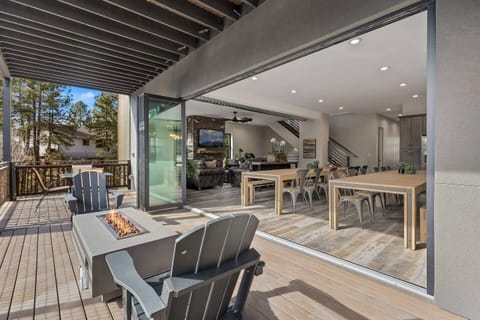 2 decks with pushback wall/doors to great rooms