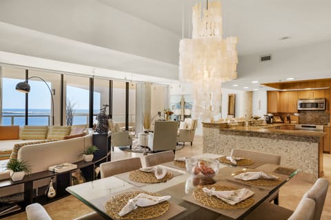 Dining to living room seating