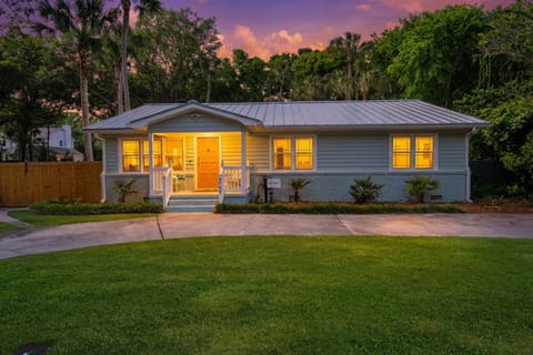 Welcome to The Beach Blessing | IOP Escapes The Beach Blessing | 3705 Hartnett Blvd, Isle of Palms, SC