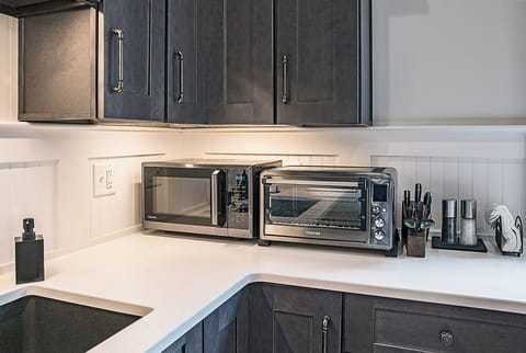 Microwave and toaster oven