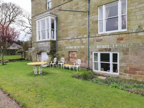 Cottage | Outdoor dining