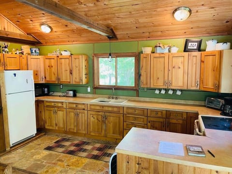 Fully functioning kitchen.