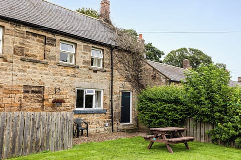 Cottage | Property grounds
