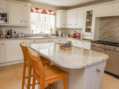 Cottage | Interior
