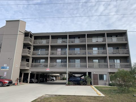 Garden City Guest House. End unit 2nd floor.