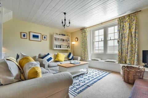 3 bedrooms, individually decorated, individually furnished, free WiFi