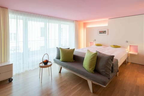 Junior Room, 1 Bedroom | Hypo-allergenic bedding, in-room safe, desk, laptop workspace