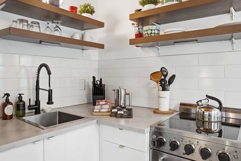 The kitchen is small, but mighty! Cooking tasty meals is a breeze.