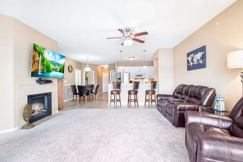 Spacious living room to enjoy your evenings