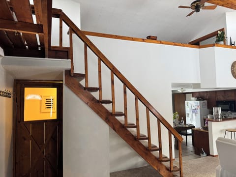 High ceilings boasting light and spaceous!