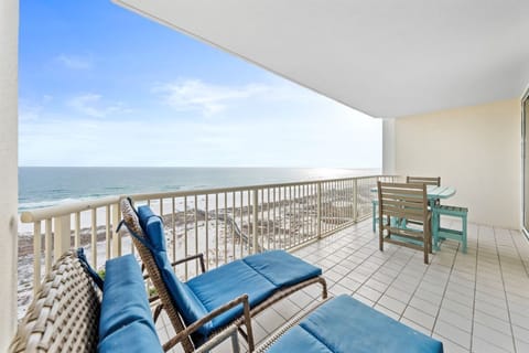 Beach Club 1007A Balcony