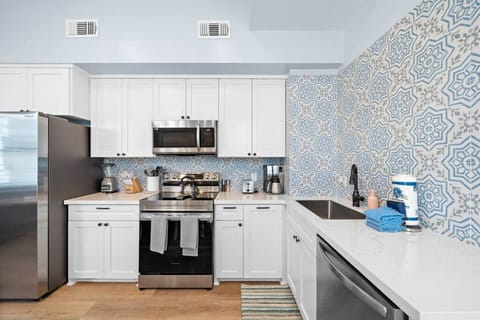 A kitchen perfect for preparing meals for the family!