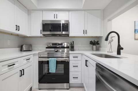 New kitchen and appliances 