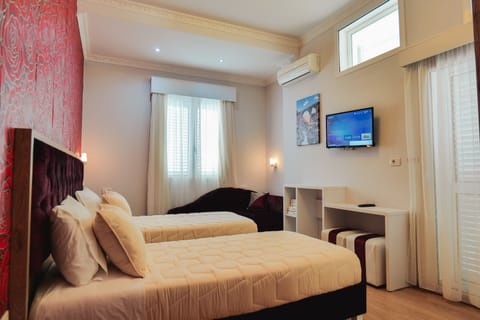 Down comforters, desk, soundproofing, free WiFi