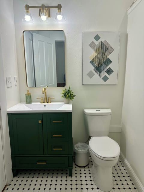 Full bath with walk in tile shower