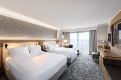 Pillowtop beds, in-room safe, desk, laptop workspace