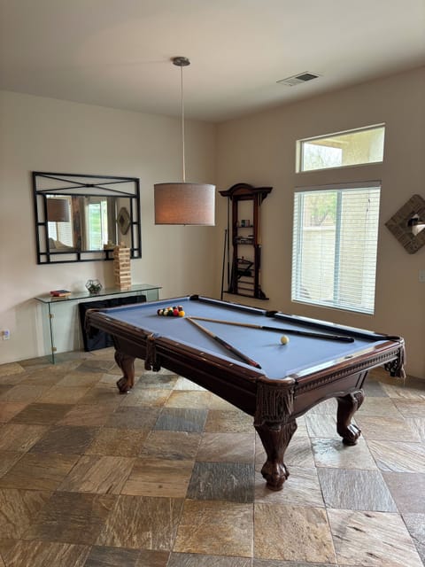 Pool table