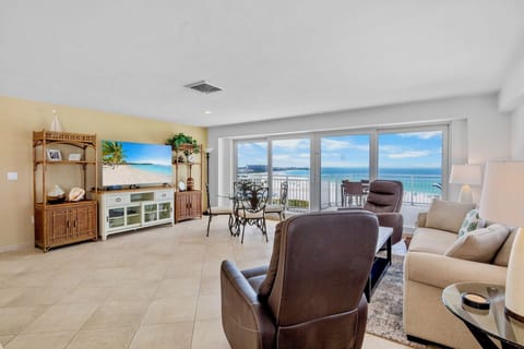 Jamaica Royale 801 by Tropical Sands Accommodations
