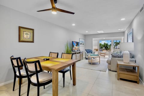 Sunset Royale 208 by Tropical Sands Accommodations