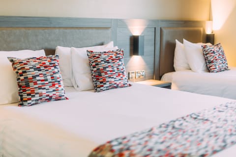 Desk, soundproofing, iron/ironing board, free WiFi