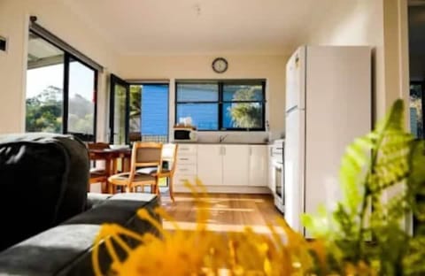 28b06567 bfaf 4fa5 a59d 77b7d22ecc71