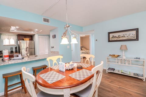 St. Augustine Beach Rentals Dining Room
