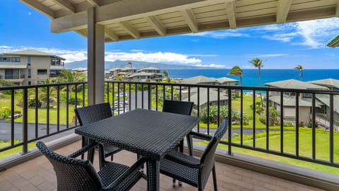 Kapalua Bay Villas #31B1 - Ocean & Molokai View Dining Lanai - Parrish Maui