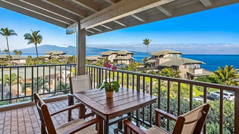 Kapalua Bay Villas #33B2 - Ocean View Dining Lanai - Parrish Maui
