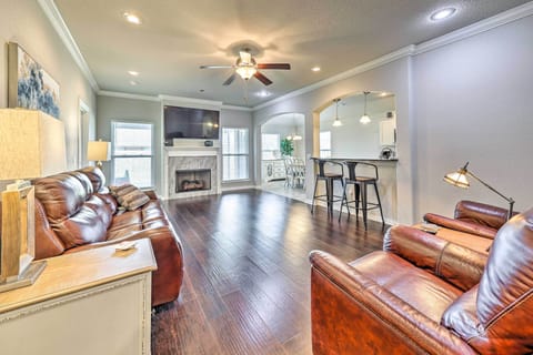 Fayetteville Vacation Rental | 2BR | 2BA | 1,400 Sq Ft | Step-Free Access