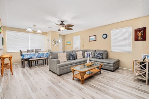Spacious Family Room