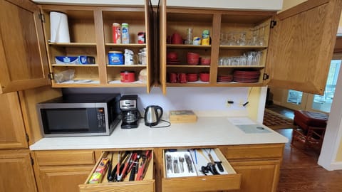 Kitchen - Dishes, Glassware, Etc.