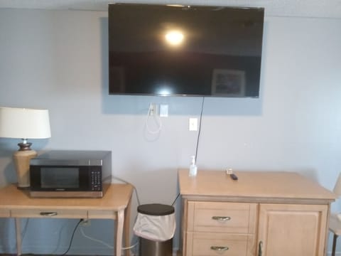 Basic Double Room | Blackout drapes, iron/ironing board, free WiFi