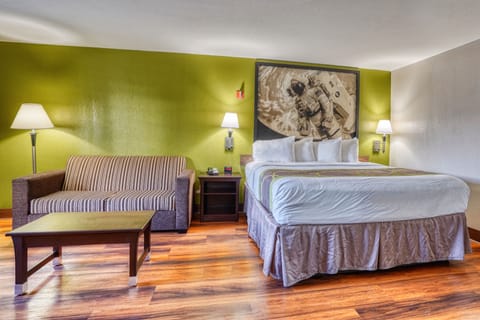 Suite, 1 King Bed, Non Smoking (Mini-Suite, Stair Access Only) | Premium bedding, down comforters, pillowtop beds, desk