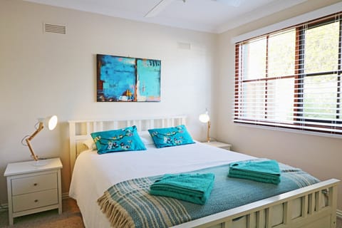 Main Bedroom (Compressed)_L-b3262957-8906-47f4-9a55-77f013ed5153.jpg
