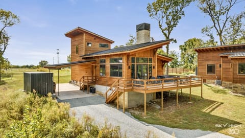 Welcome to The Twin Retreat - Cabin #2