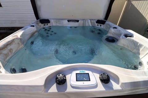Relax in the hot tub!