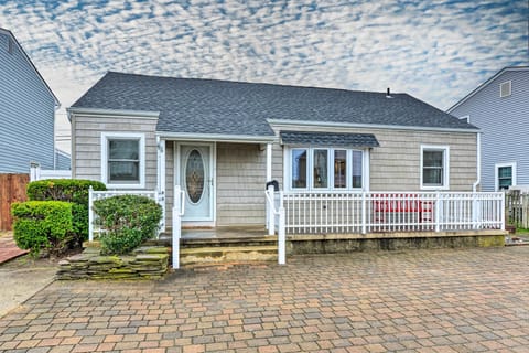 Brigantine Vacation Rental | 4BR | 2BA | Steps Required for Entry | 1,000 Sq Ft