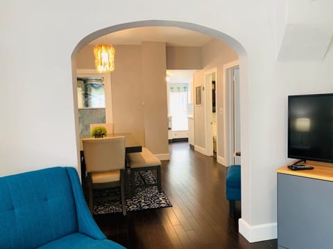 House, Multiple Beds, Patio, Garden View (325 N. Loomis Ave) | Living area | 40-inch TV with digital channels