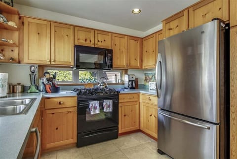 Kitchen at Monroe House